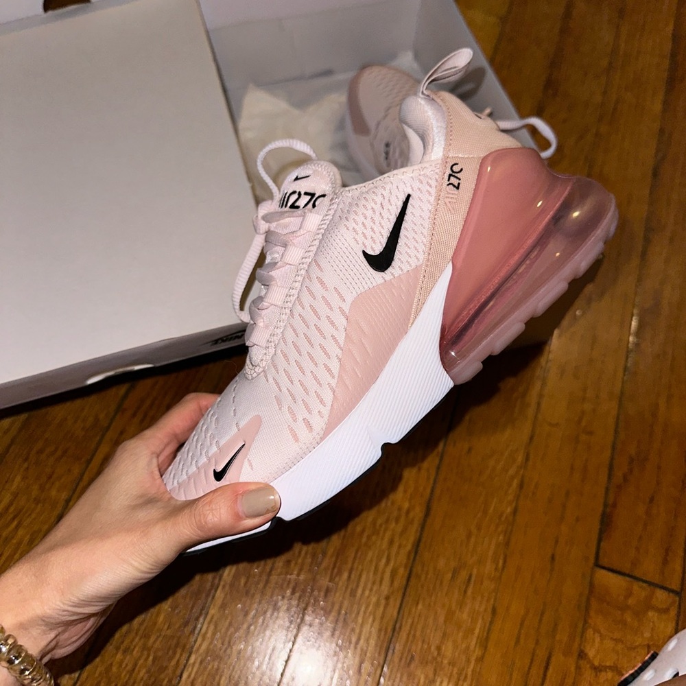 Nike Air Max 270